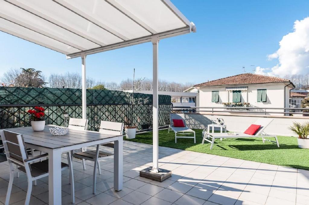 Sun Terrace Appartment – Lucca